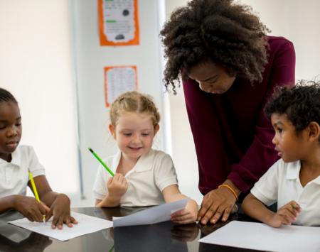 FrontRow_ezRoom_Solutions Carousel Image 2_01_main_xl_col4_hpad0